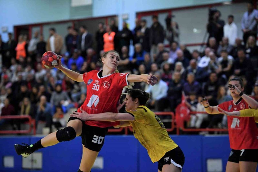 Tek Gündem Avrupa Kupası