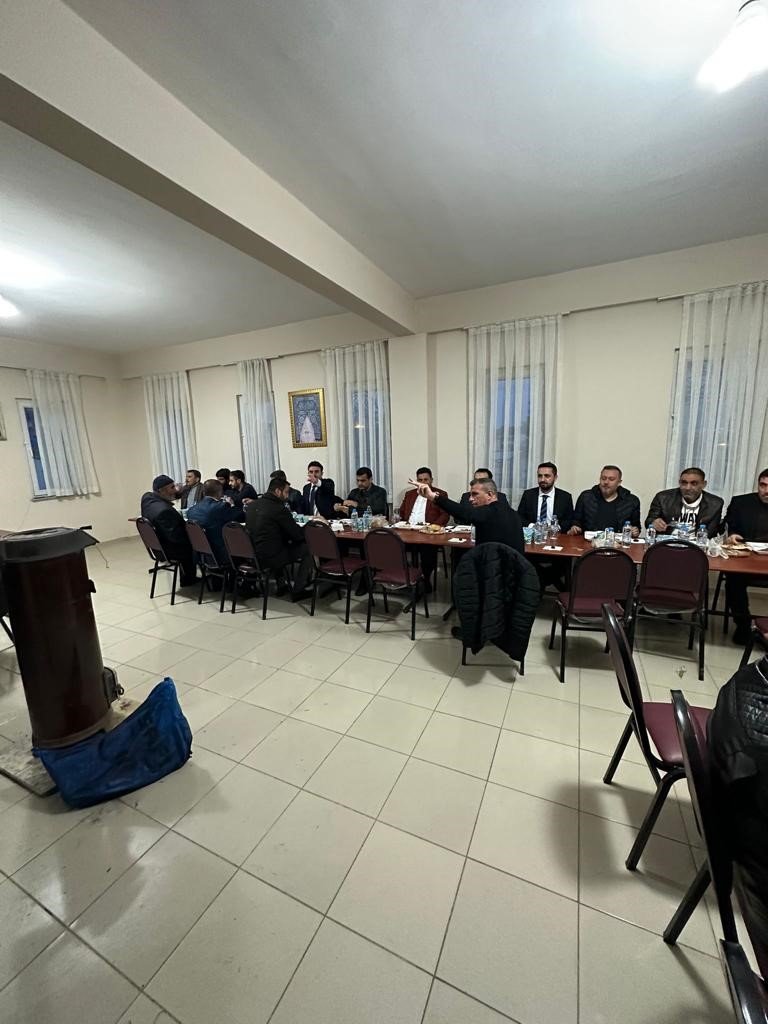 Eskişehir’deki Ağrılılar İftarda Buluştu