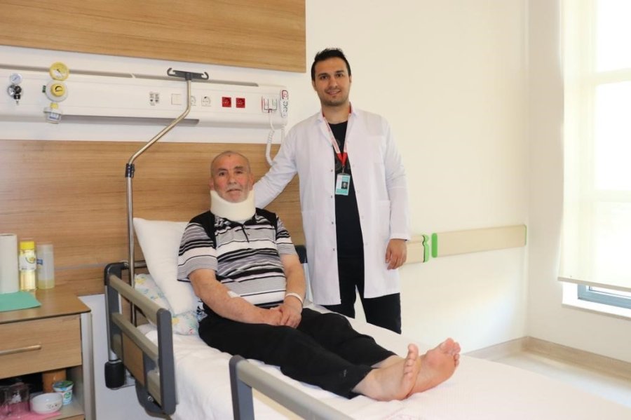 3 Yıldır Süren Rahatsızlık Eskişehir Şehir Hastanesi’nde 6 Saatte Giderildi