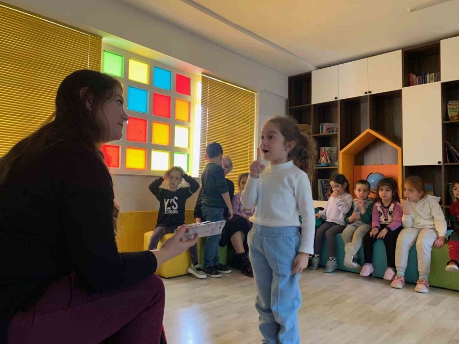 Minikler Oyun Ve Animasyonlarla Afetlere Hazırlanıyor