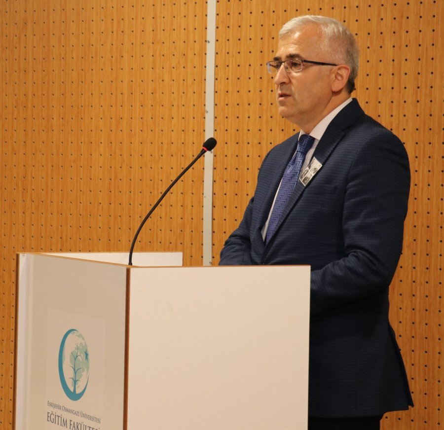 Esogü Eğitim Şehitlerini Andı