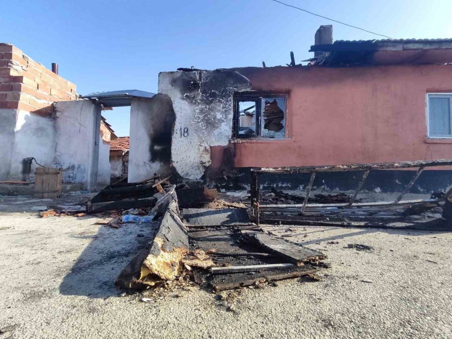 2 Akrabasının Evini Kundaklayan Şüpheliye 10 Yıl Hapis Cezası