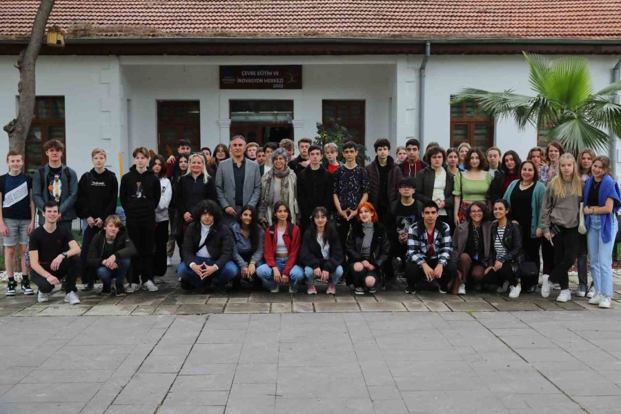 İnovasyon Merkezi Hollandalı Öğrencileri Ağırladı