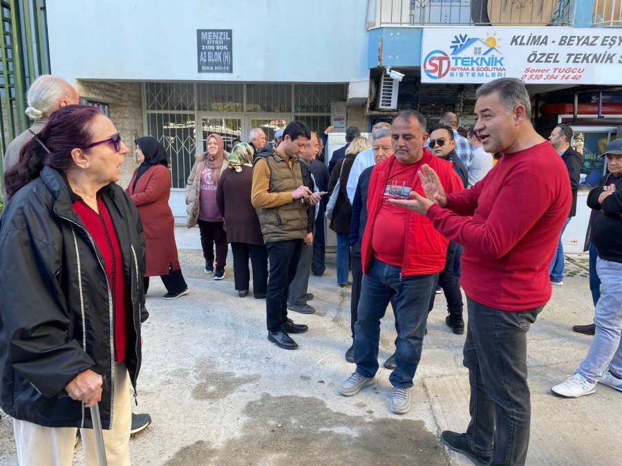 Antalya’da 590 Dairelik Sitede Karot Gerginliğine Çevik Kuvvet Müdahalesi