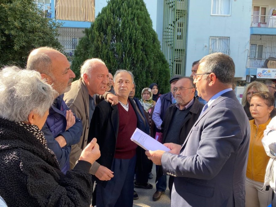 Antalya’da 590 Dairelik Sitede Karot Gerginliğine Çevik Kuvvet Müdahalesi