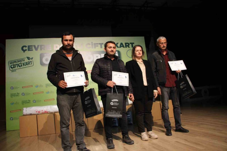 Akıllı Otomatlara En Çok Ambalaj Bırakanlara Ödülleri Verildi