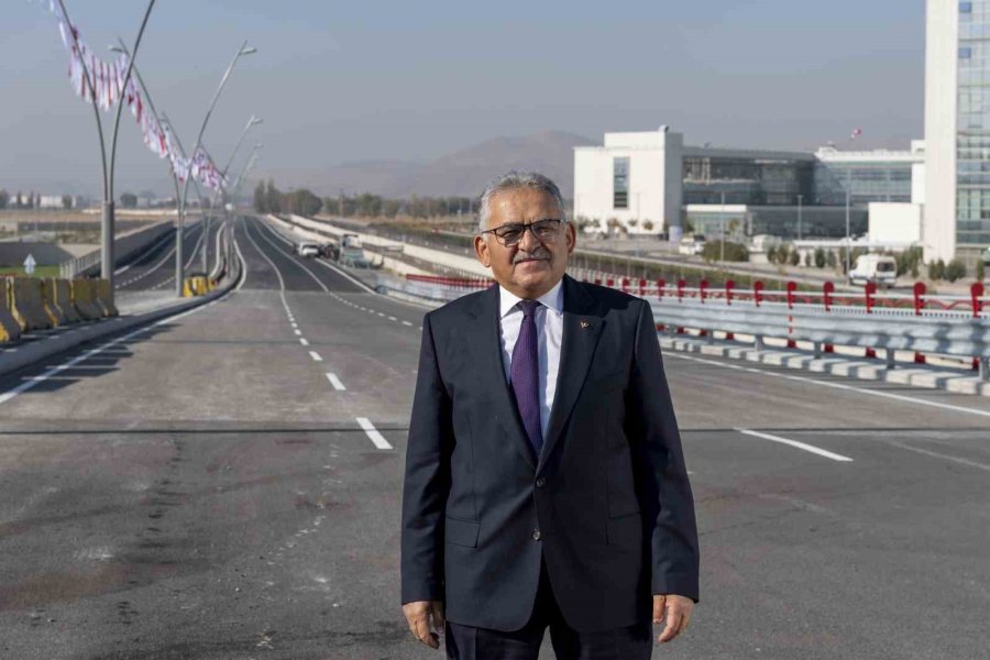 Başkan Büyükkılıç: “fen İşlerimizle Şehrimize 4 Yılda 3 Milyarlık Yatırım Yaptık”