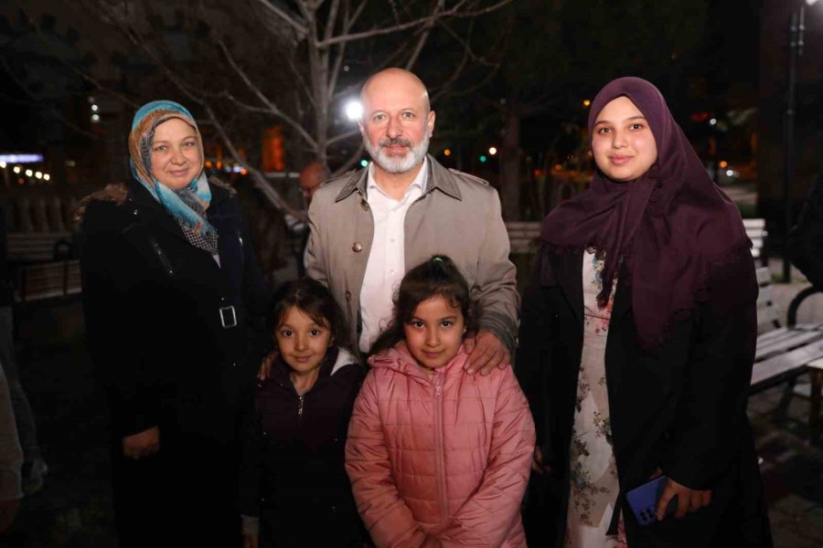 Başkan Çolakbayrakdar: “kendi Öz İmkânlarıyla Kentsel Dönüşüm Yapan Belediyeyiz”