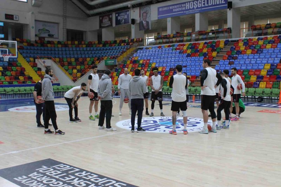Konyaspor Basketbol Başantrenörü Can Sevim: “7 Maçımız Kaldı, Hepsi Bir Final Bizim İçin”