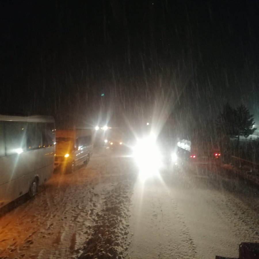 Antalya-konya Kara Yolunda Kar Yağışı Başladı