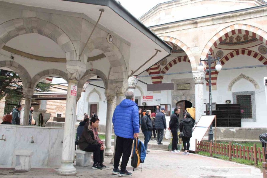 Ramazan Ayında Kurşunlu Külliyesi’nin Ziyaretçi Yoğunluğu Arttı