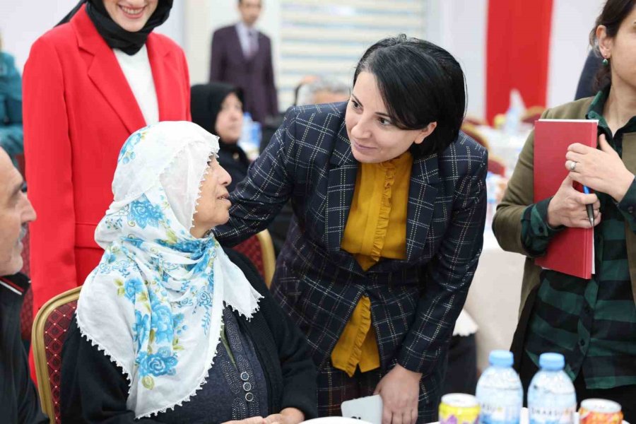 Hacılar’da Şehit Aileleri, Gaziler Ve Depremzedeler İftarda Buluştu