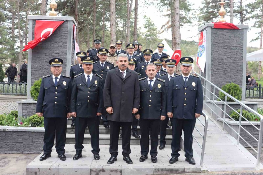 Şehit Polisler Dualarla Anıldı