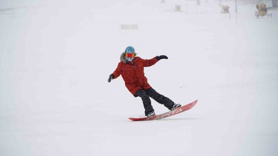 Erciyes’te Nisan Karı