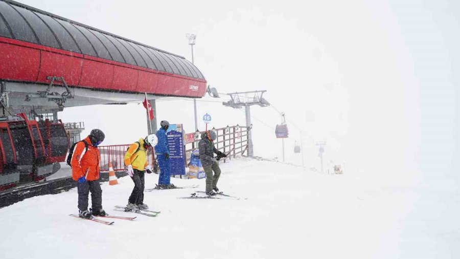 Erciyes’te Nisan Karı