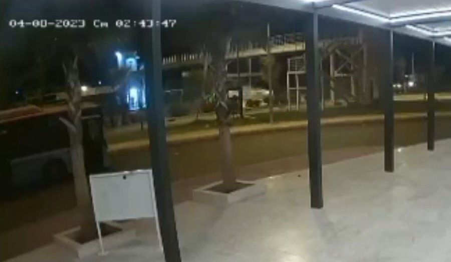 Antalya’da 2 Kişinin Öldüğü Kaza Kamerada