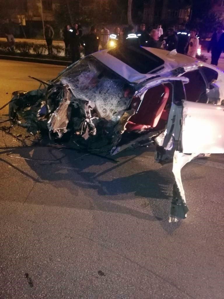 Antalya’da 2 Kişinin Öldüğü Kaza Kamerada