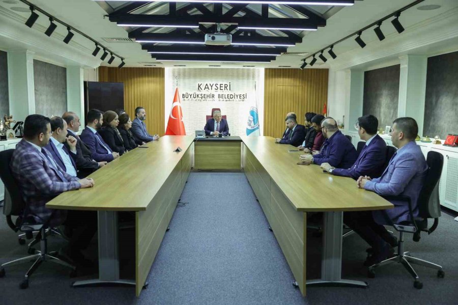 Başkan Büyükkılıç’a Ak Parti Kocasinan İlçe Teşkilatının Yeni Yönetiminden Ziyaret