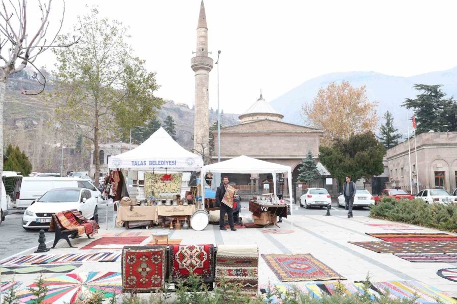 Talas’ın ‘antika Sokağı’nda Antika Pazarı