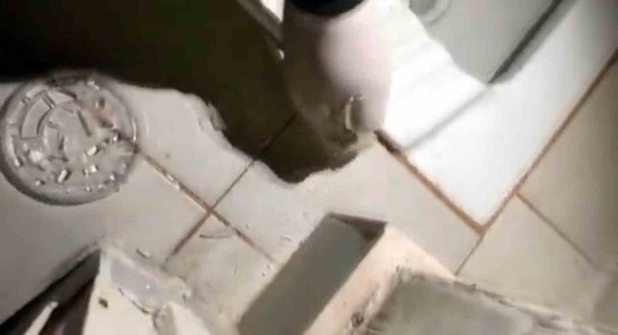 Polisin Operasyonunda Lavabodan, Taşın Altından Uyuşturucu Çıktı