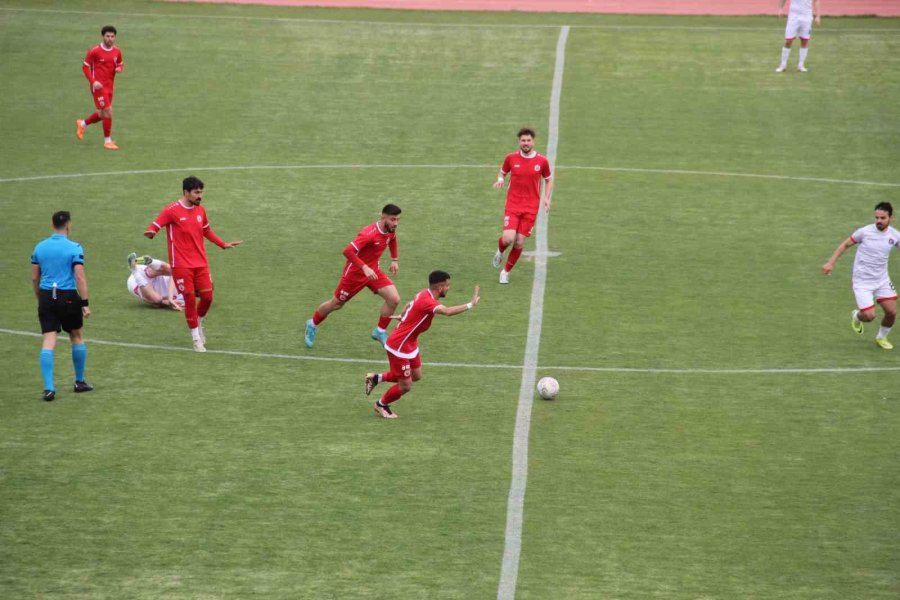 Tff 3. Lig: Karaman Fk: 1 - Kırıkkale Büyük Anadoluspor: 1