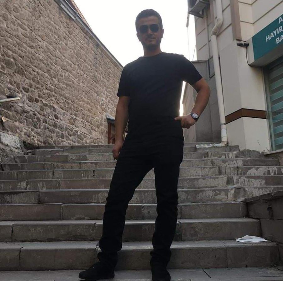 Otomobil Motosiklete Çarptı: 1 Ölü