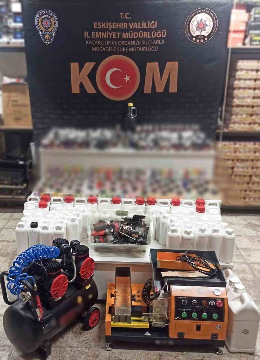 Eskişehir’de Çok Sayıda Kaçak Ürün Ele Geçirilirken 18 Şüpheli Yakalandı
