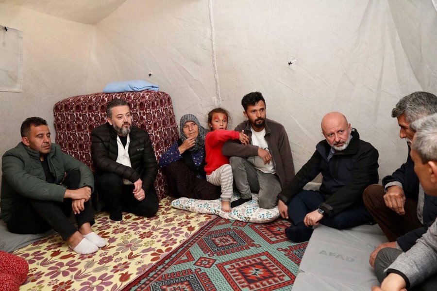 Kocasinan, Türkoğlu’nda Her Gün Bin Kişiye İftar Yemeği İle 16 Bin Sıcak Ekmek Dağıtıyor