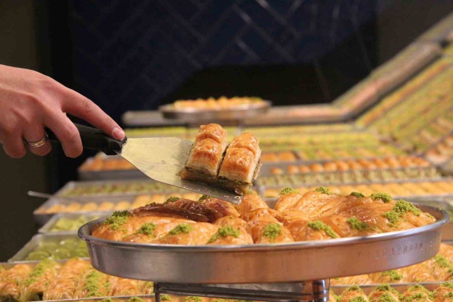 Konya’da Ramazan Ayında Klasik Baklava Rağbet Görüyor