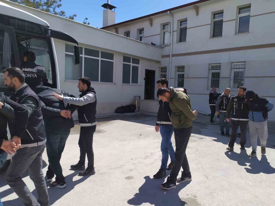 Tuvaletin Gider Borusundan Uyuşturucu Çıktı