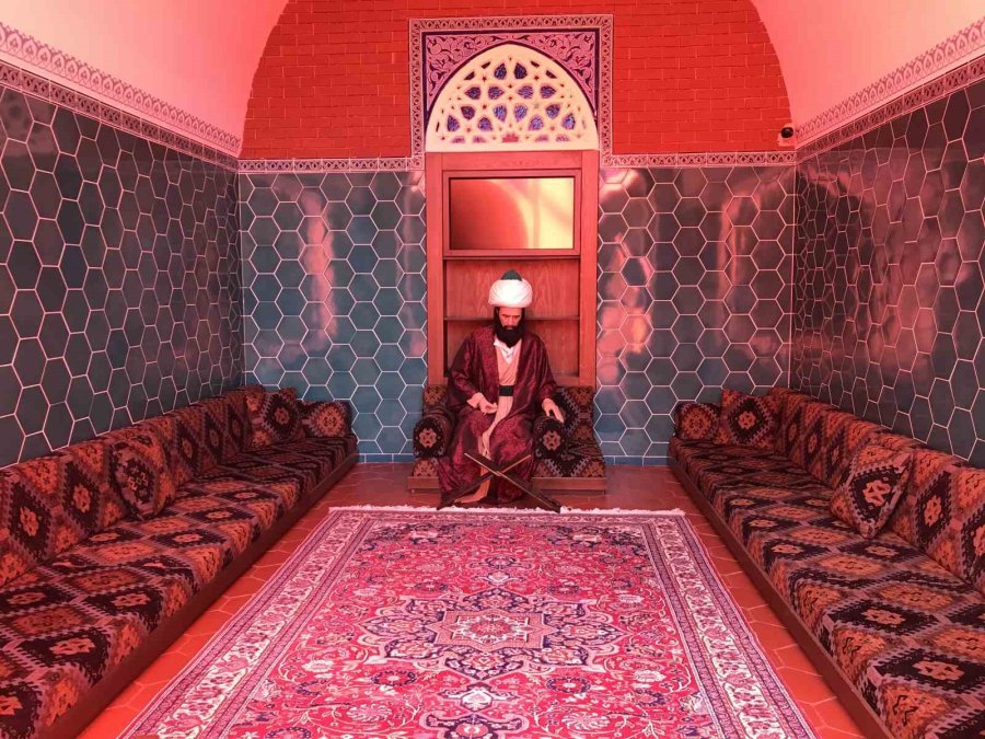 Ziyaretçiler Ecdadını Gezerek Öğreniyor