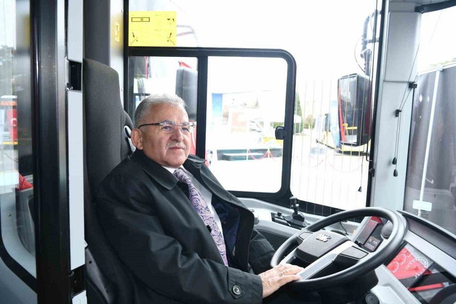 Kayseri Büyükşehir, Otobüs Filosunu Gençleştiriyor