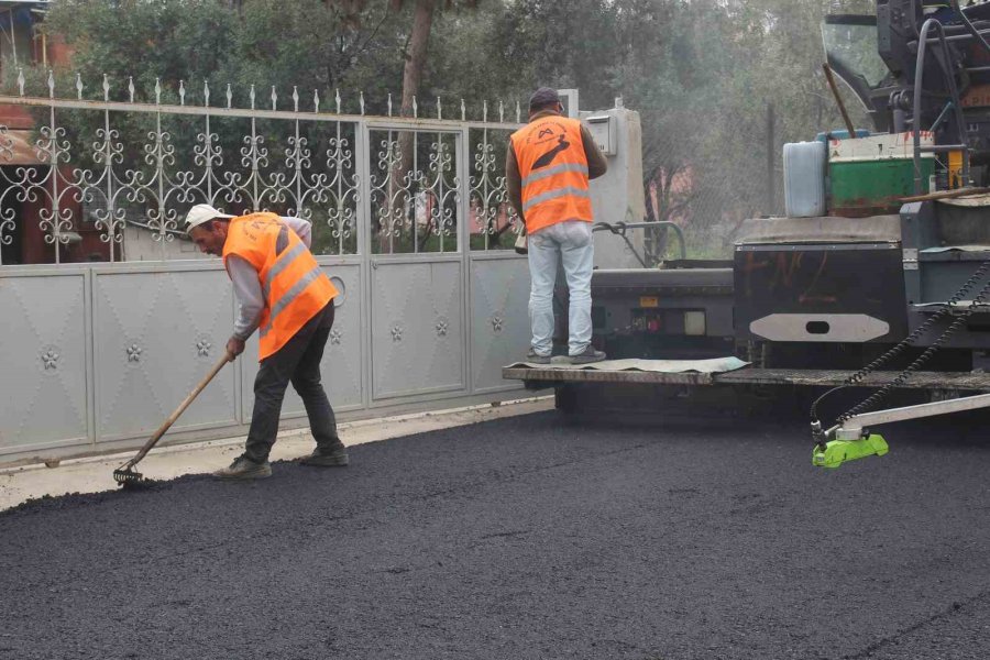 Mersin’de Yol Ve Asfalt Çalışmaları Sürüyor