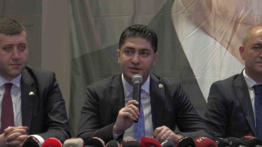 Mhp’li Özdemir: ”milliyetçi Hareket Partisi, Demokrasi Seferine Çıkmıştır”