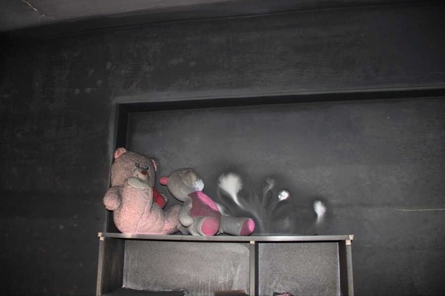 Yangında Küle Dönen Evde 3 Yaşındaki Bebek Yanarak Can Verdi