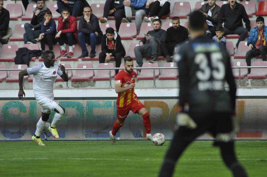 Spor Toto Süper Lig: Kayserispor: 3 - Ümraniyespor: 1 (maç Sonucu)
