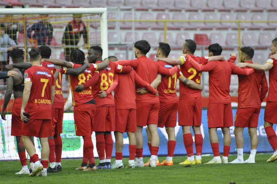 Spor Toto Süper Lig: Kayserispor: 3 - Ümraniyespor: 1 (maç Sonucu)