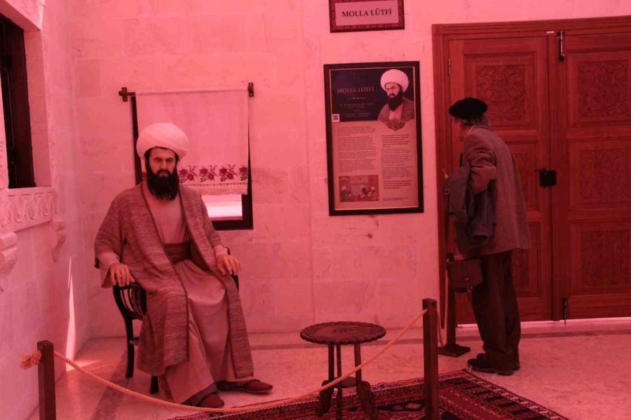 Ziyaretçiler Ecdadını Gezerek Öğreniyor