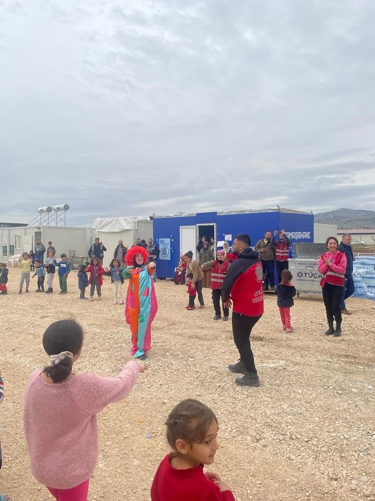 Anda Derneği Deprem Bölgesinde Her Gün Bin Kişiye İftar Veriyor