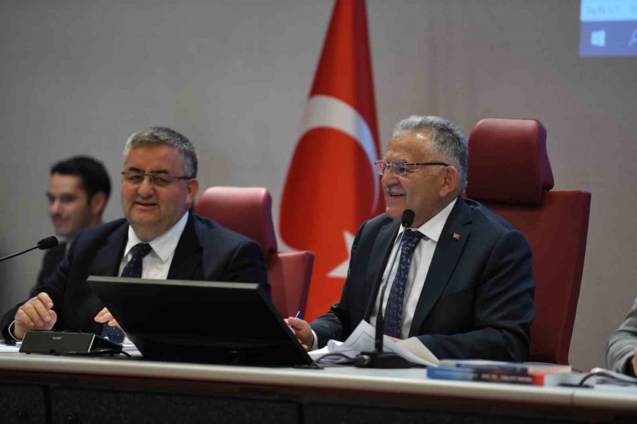 Büyükşehir Meclisi’nden Kadın Kooperatiflerine 200 Bin Tl’lik Destek