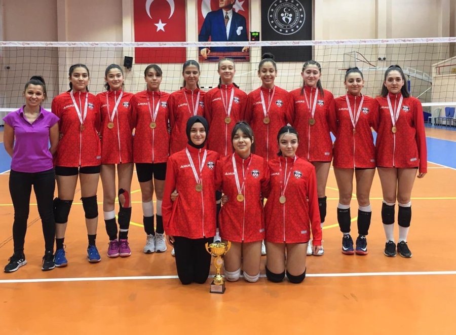 Kayseri Voleybol, 4 Kategoride Şampiyon Oldu