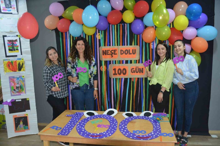 100 Kitap İçin 100 Resim Yaptılar