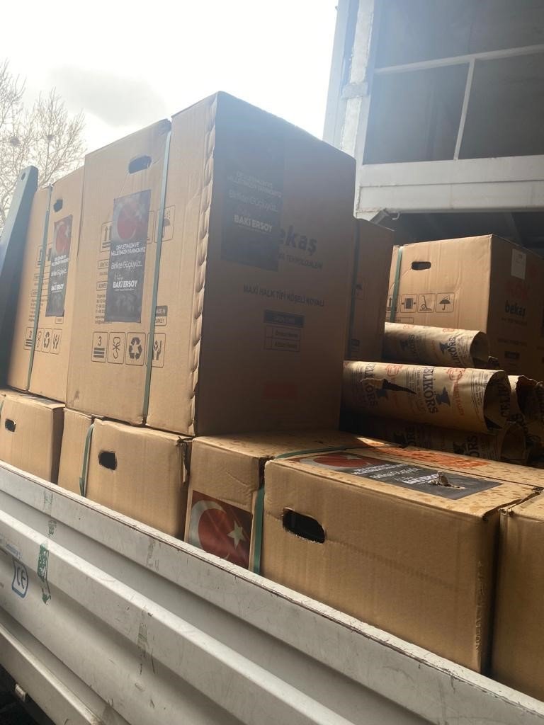 Baki Ersoy’dan İhtiyaç Sahiplerine Yardım Eli