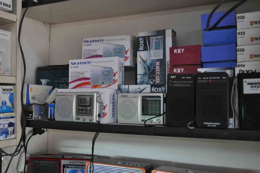Depremden Sonra Fener Ve Radyo Satışları Arttı