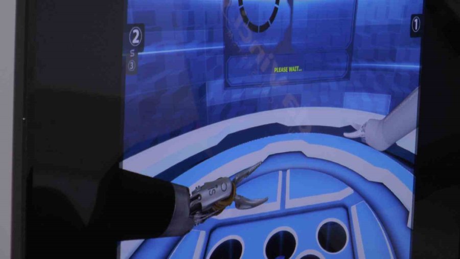 Erü’de Cerrahlara ‘robotik Cerrahi Uygulamaları Simülasyon Eğitimi’ Veriliyor