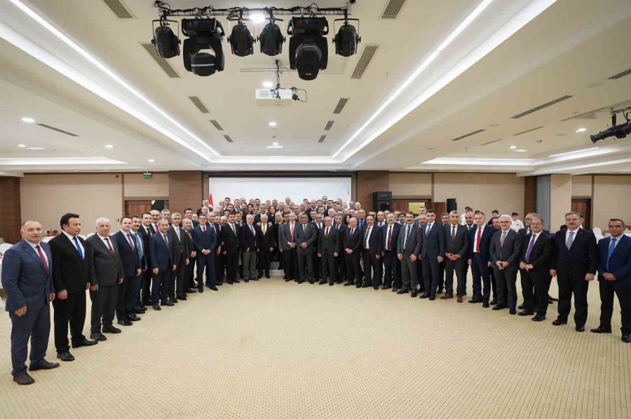 Pervin Töre’ye Bakan Özer’den Başarı Belgesi