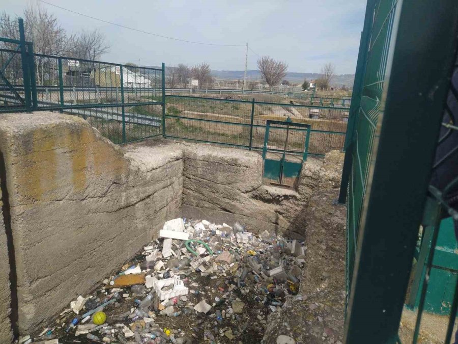 Bu Görüntünün Sebebi Çevre Duyarsızlığı