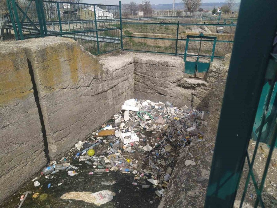 Bu Görüntünün Sebebi Çevre Duyarsızlığı