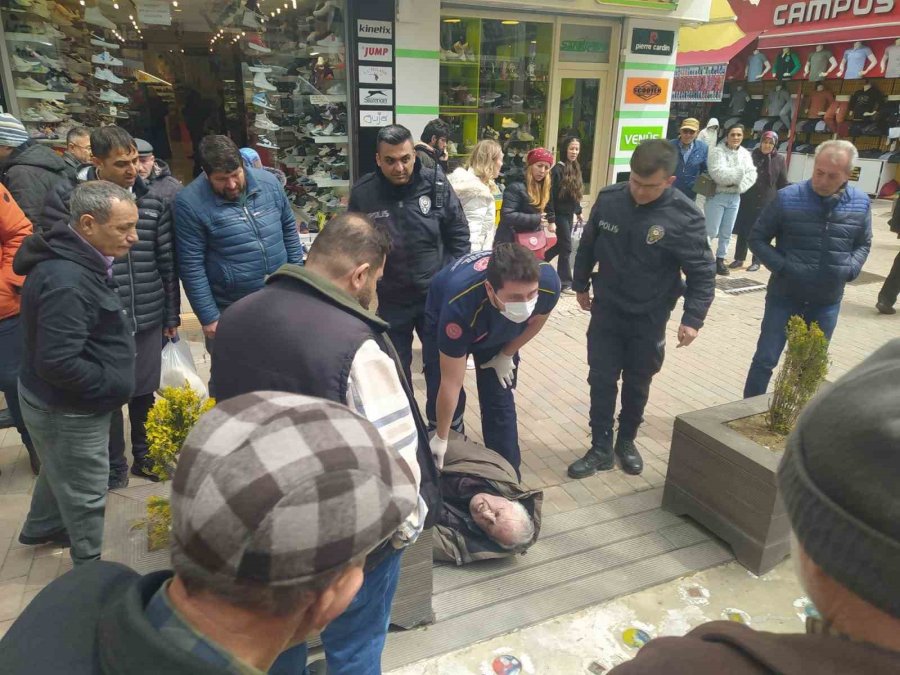 Aniden Yere Yığılan Vatandaş Yürekleri Ağıza Getirdi