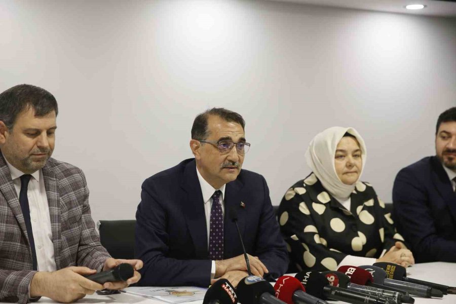 Bakan Dönmez: “eskişehir’imize Lig Atlatacağız”